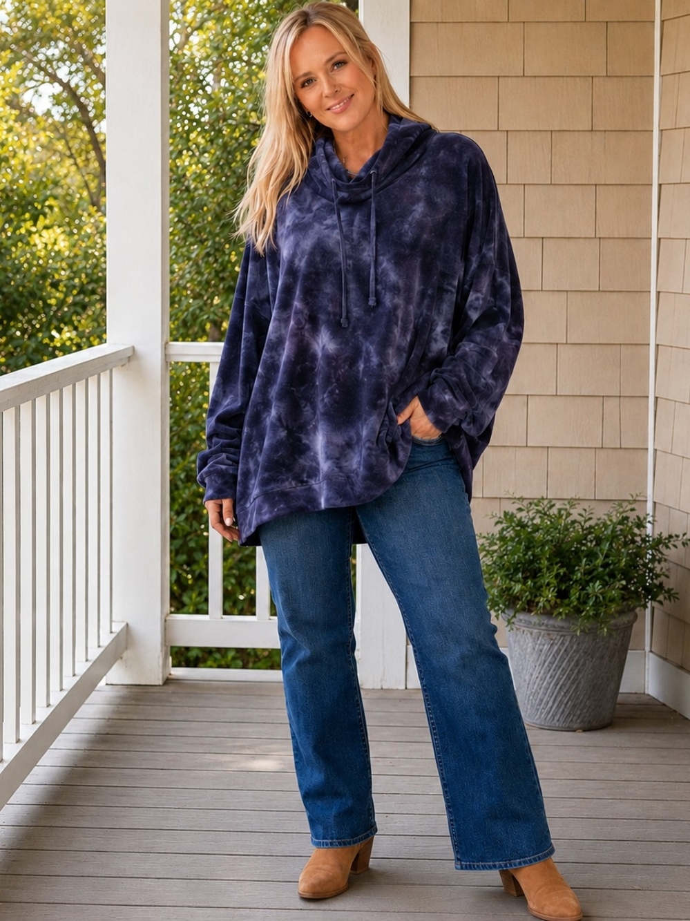@) Lounge Women’s XL Purple Tie Dye Cowl Neck Oversized Hoodie